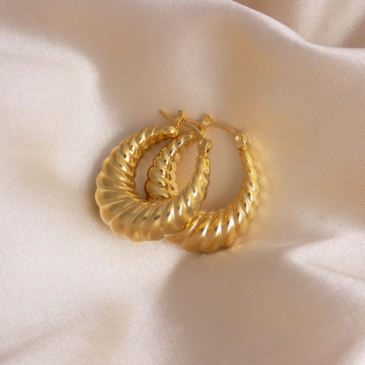 18K Gold Hoop Earrings Stainless Steel - Large Twisted Hoops - Trendy Modern Jewelry