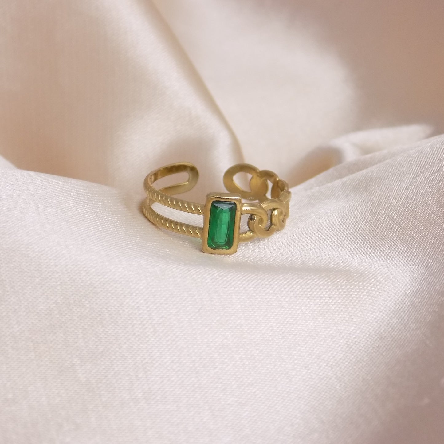 Minimalist Green Emerald Zirconia Ring Adjustable - 18K Gold Stainless Steel - Modern Trendy Jewelry