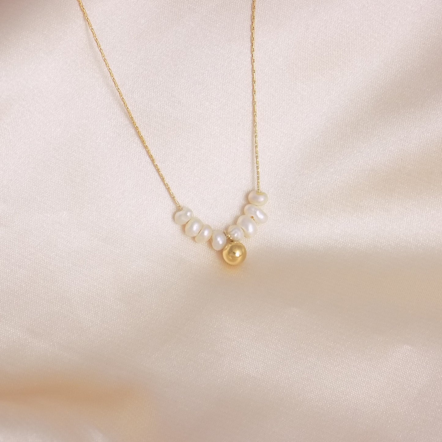 Dainty Freshwater Pearl Necklace For Women - 18K Gold Stainless Steel