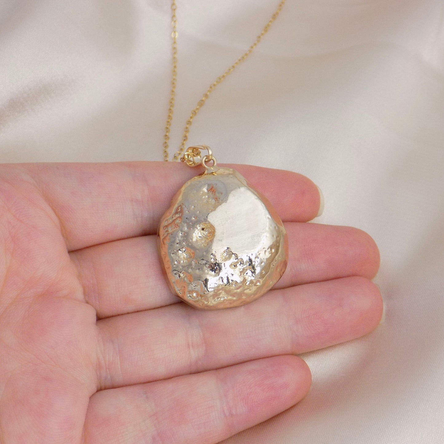 Turquoise Druzy Necklace, Small Geode Pendant, Crystal Pendant Gold Gemstone, Gift For Mom, G13-540