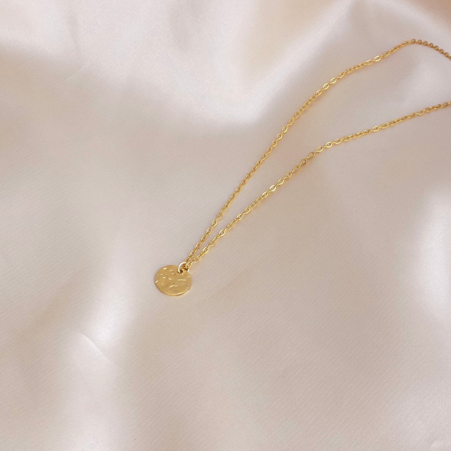 18K Gold Coin Necklace For Everyday Layering, Hammered Round Charm, Stainless Steel Jewelry