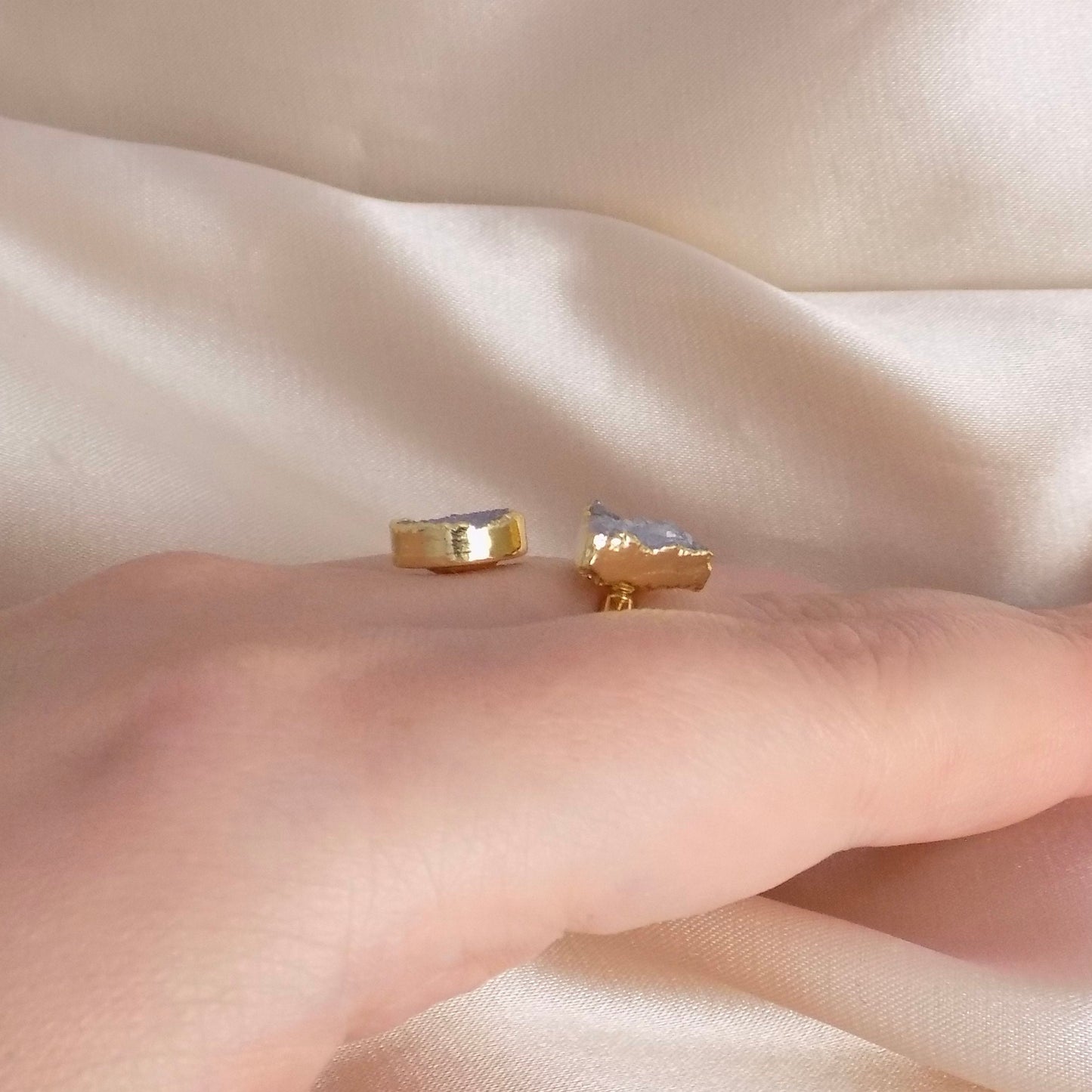 Natural Druzy Ring, Minimalist Gemstone Ring Adjustable Band Gold Plated, M7-58