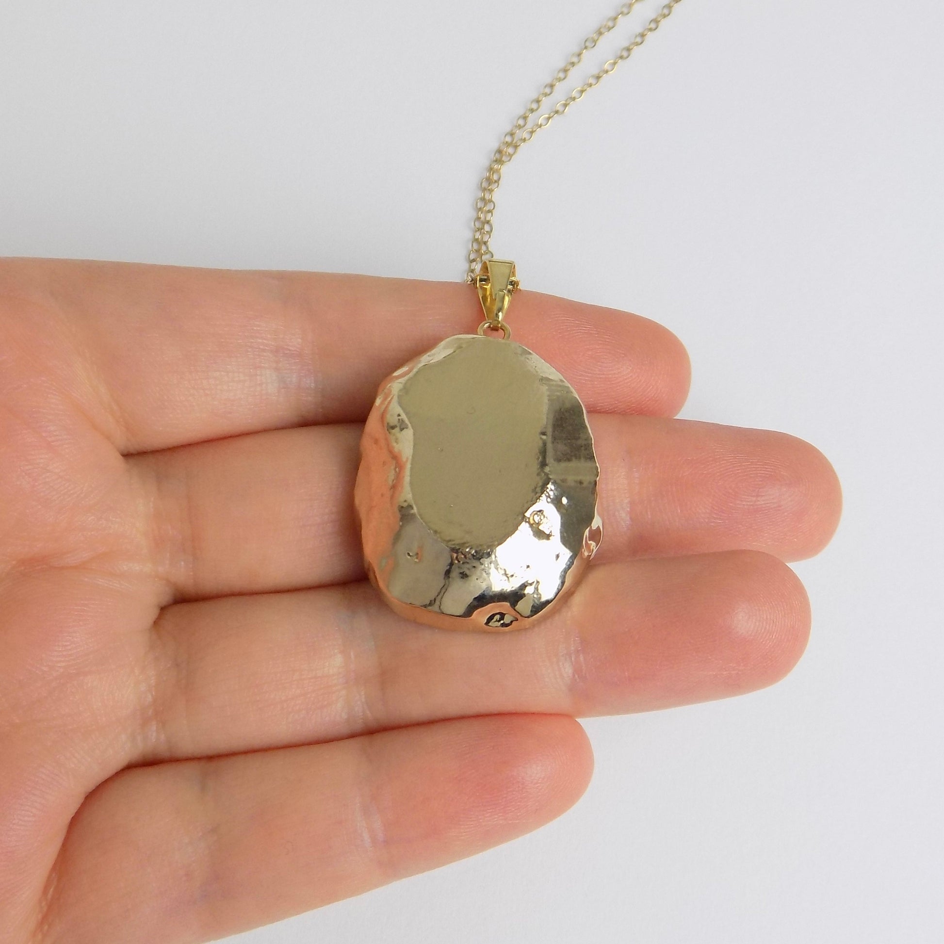 Natural Geode Cave Gemstone Necklace Gold With Sparkly Druzy Center Teal Crystal, G14-213