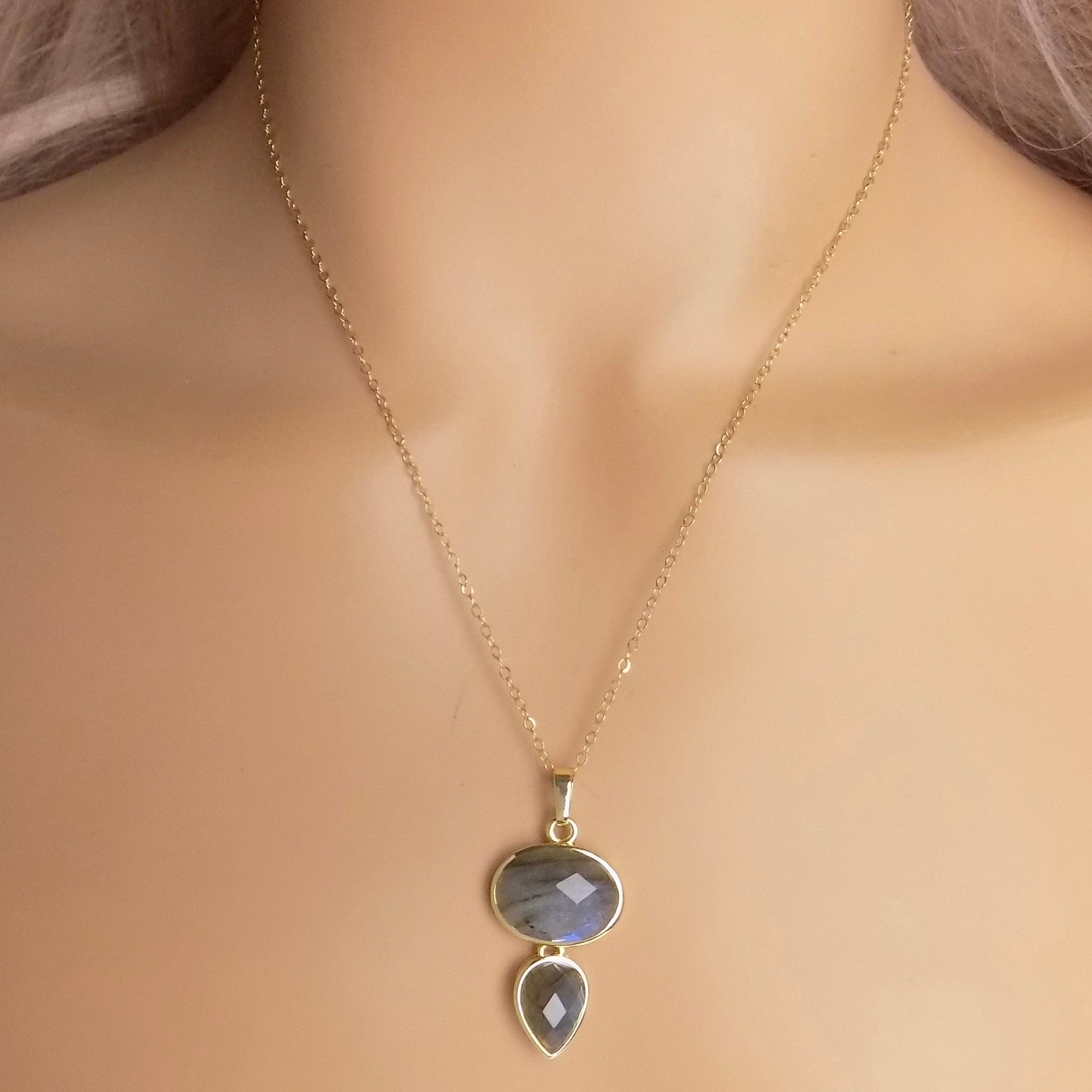 Labradorite Crystal Necklace with Blue Flash with 14K Gold Filled Chain, Christmas Gift For Mom, M7-67