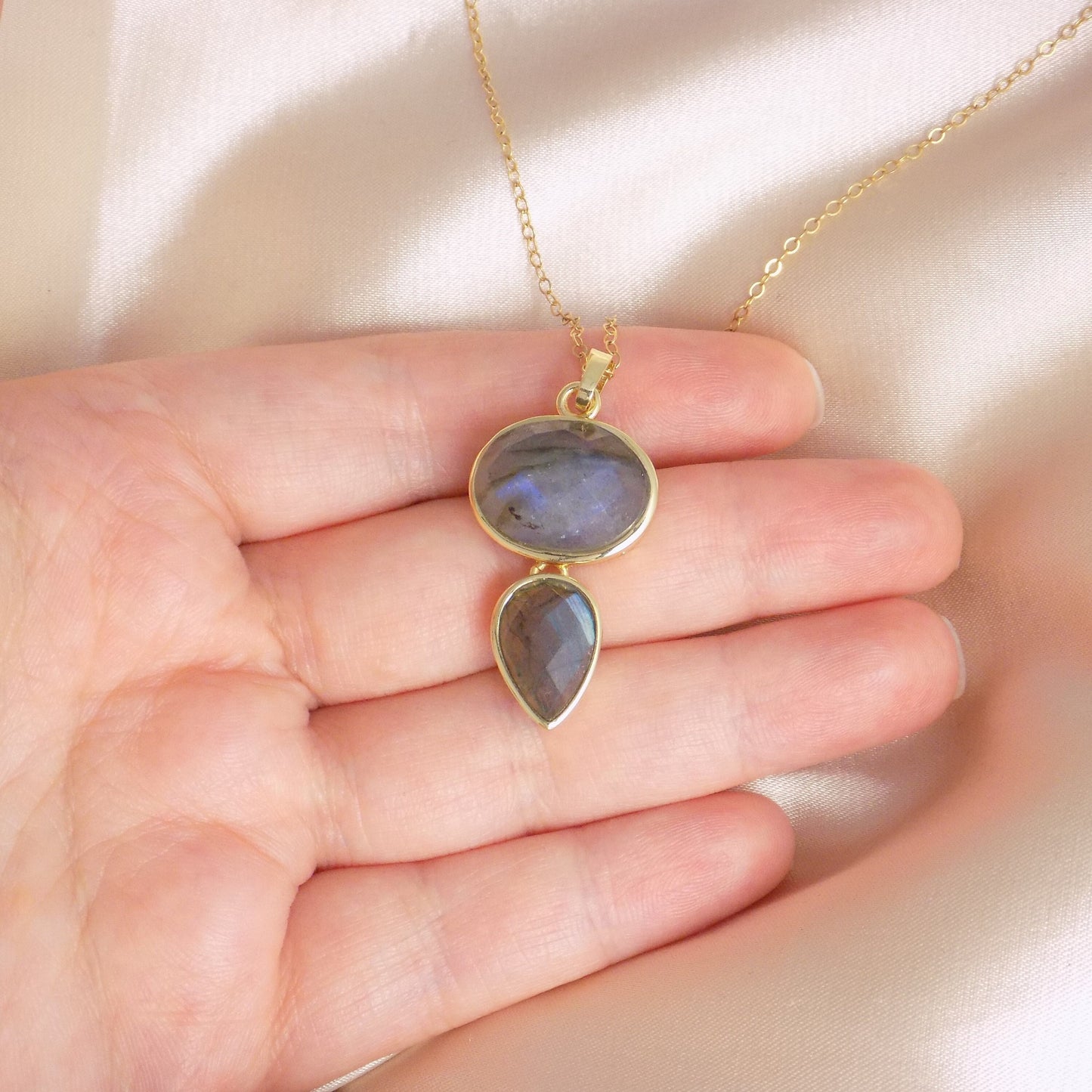 Labradorite Crystal Necklace with Blue Flash with 14K Gold Filled Chain, Christmas Gift For Mom, M7-67