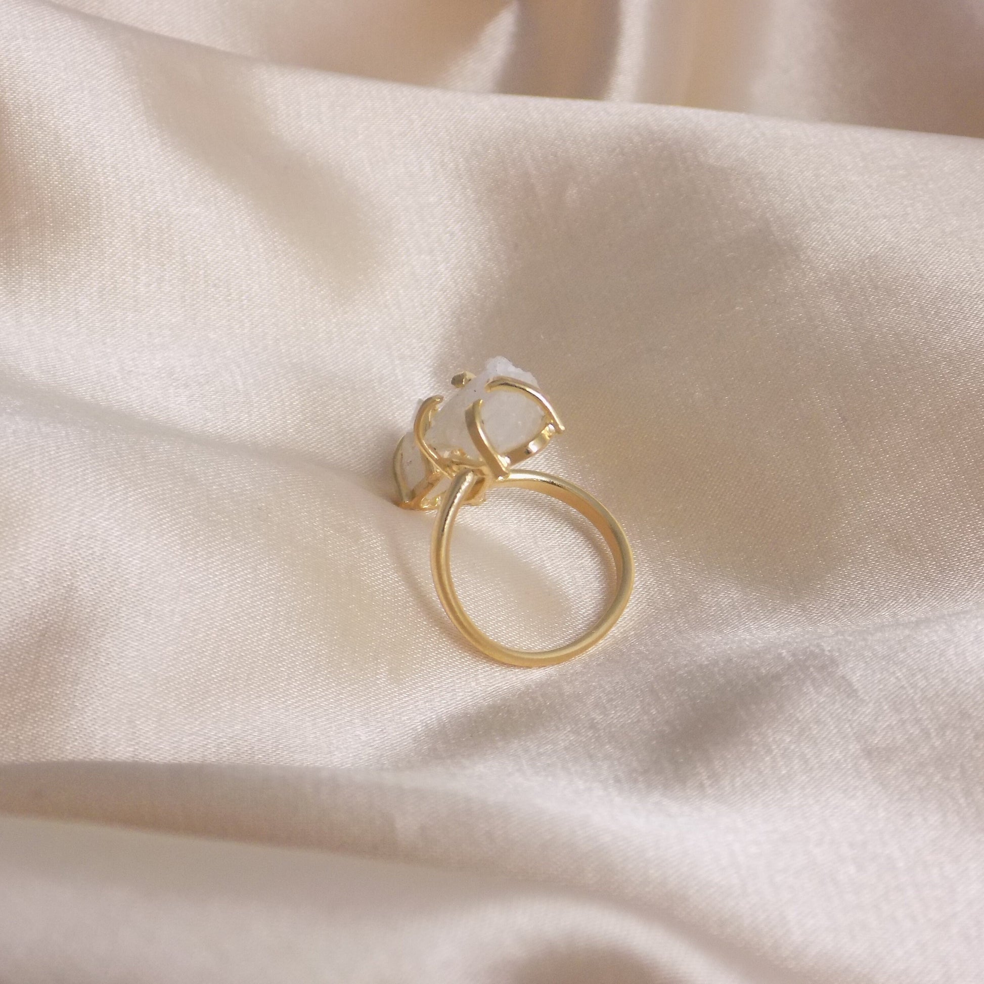 Natural White Crystal Quartz Ring, Minimalist Druzy Gemstone Ring Adjustable Band Gold Plated, G15-209