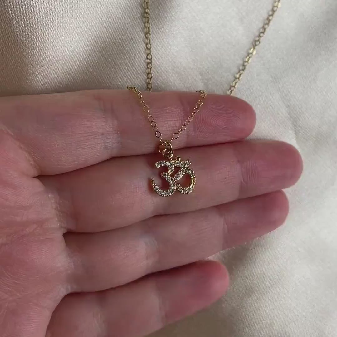Dainty shop om necklace
