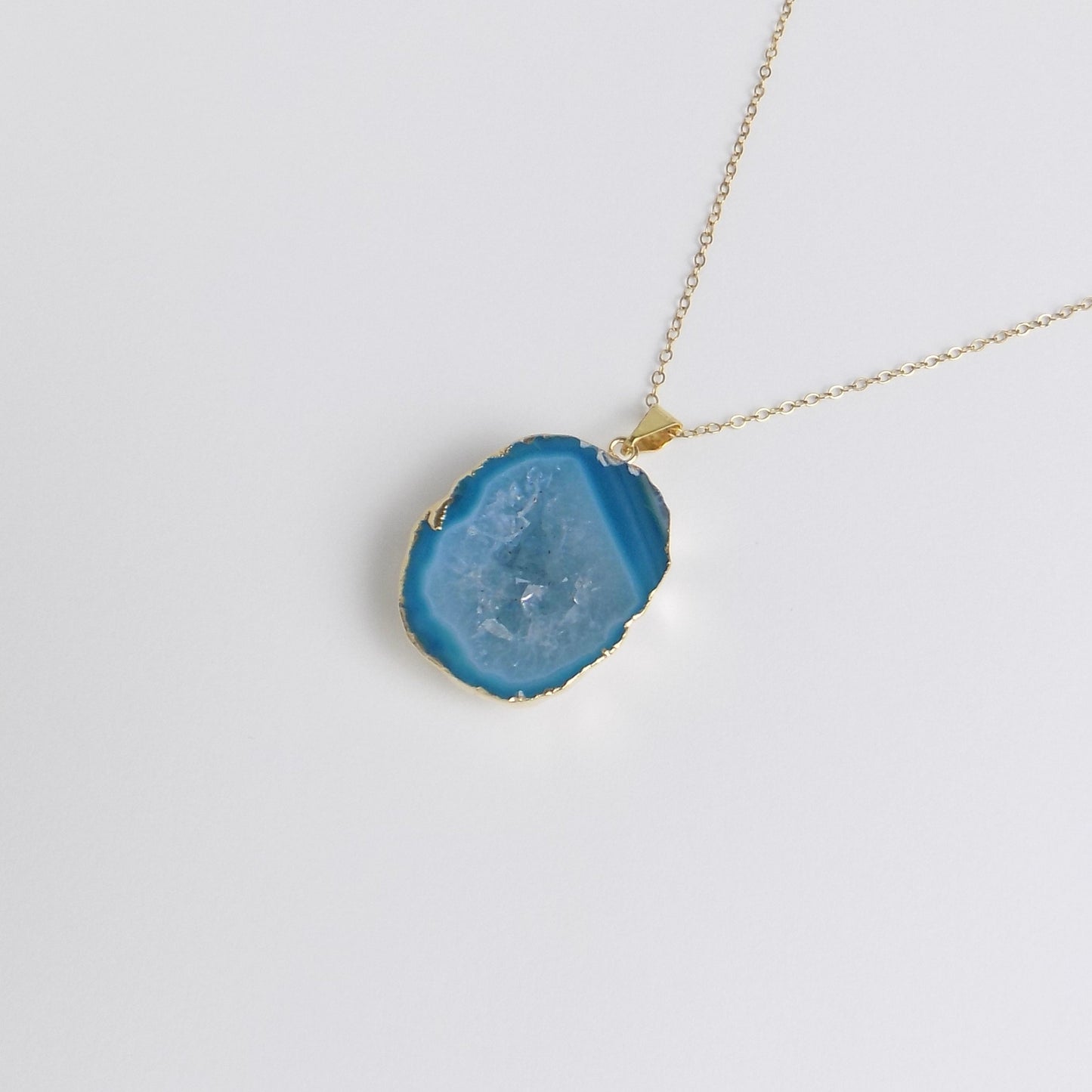 Natural Geode Cave Gemstone Necklace Gold With Sparkly Druzy Center Teal Crystal, G14-213