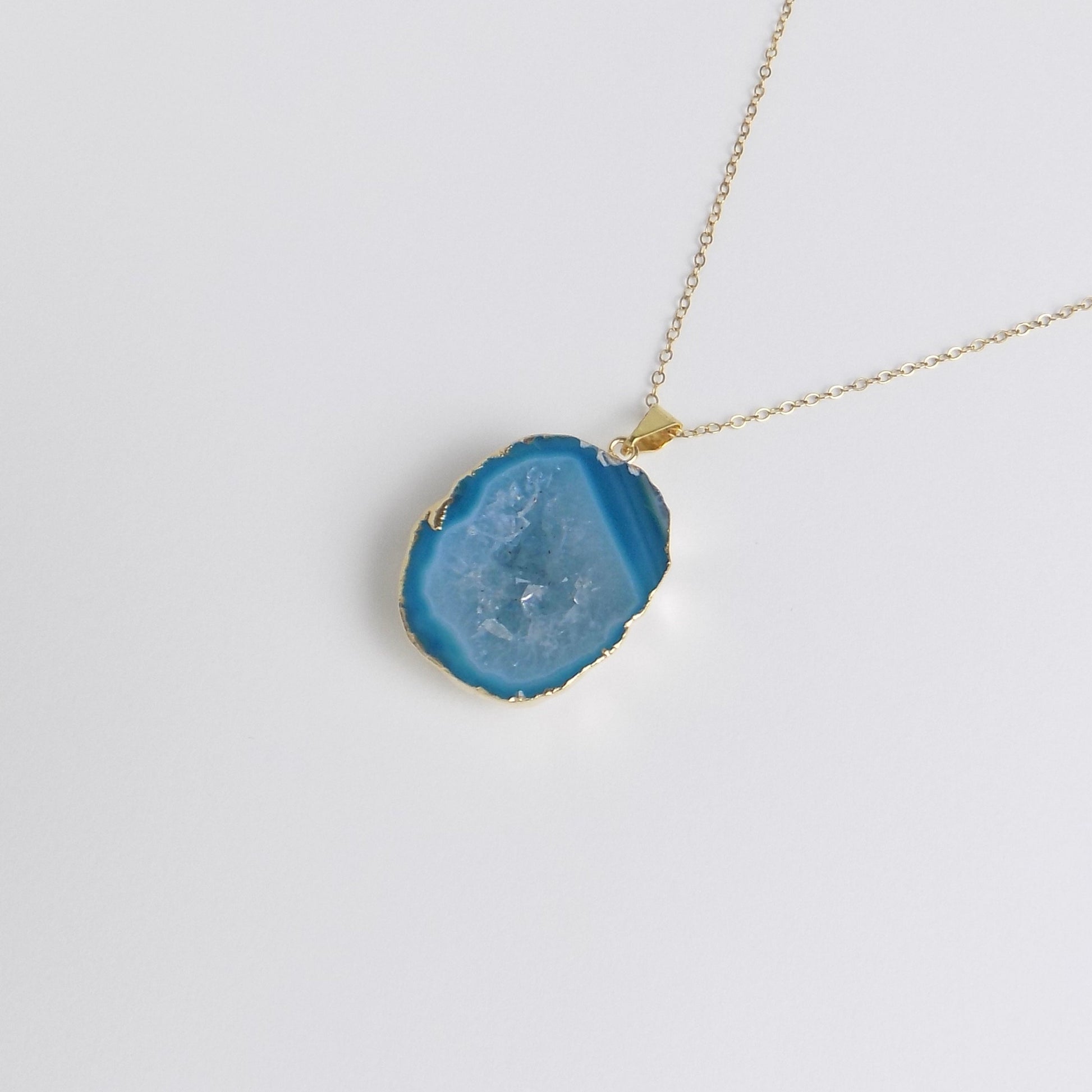 Natural Geode Cave Gemstone Necklace Gold With Sparkly Druzy Center Teal Crystal, G14-213
