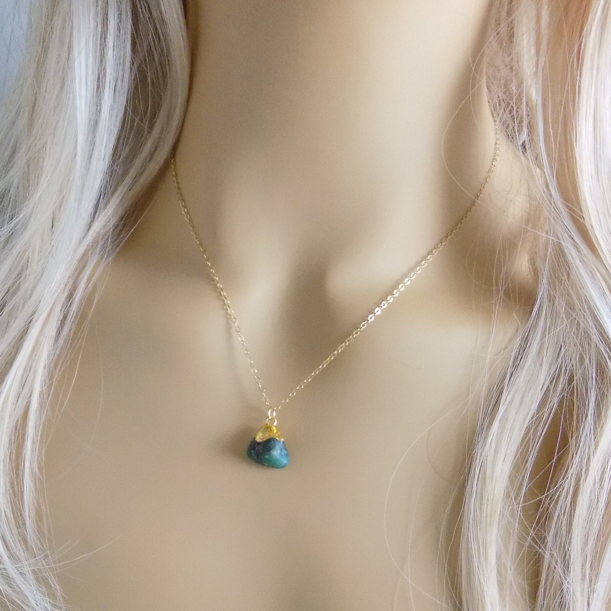 Raw Green Emerald Necklace, 14K Gold Filled Chain, Personalized Emerald Pendant, Genuine Emerald, Unique Gifts For Wife, M5-344