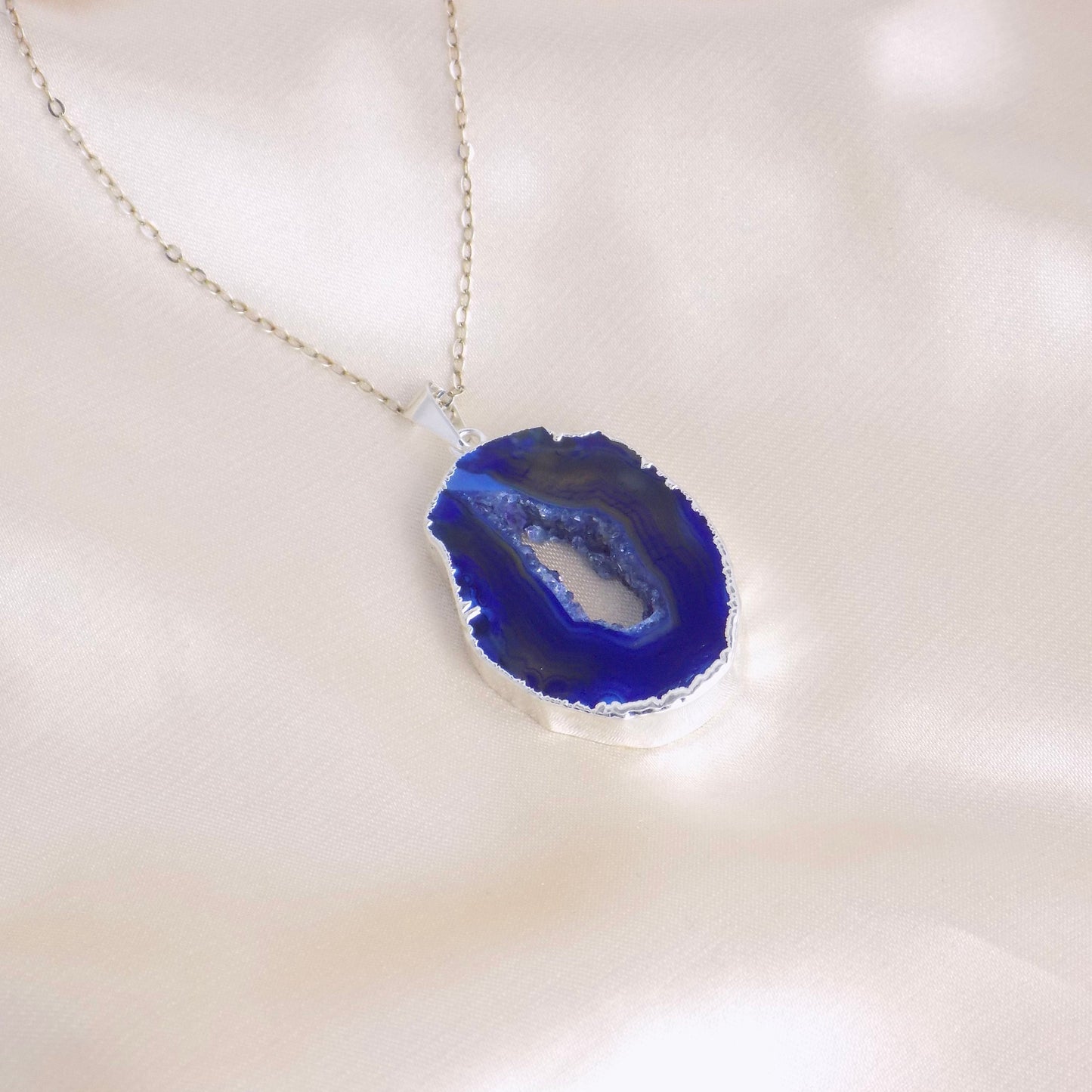 Blue Geode Necklace Silver, Boho Statement Sliced Geode Pendant for Layering, Christmas Gifts For Best Friend, G14-296