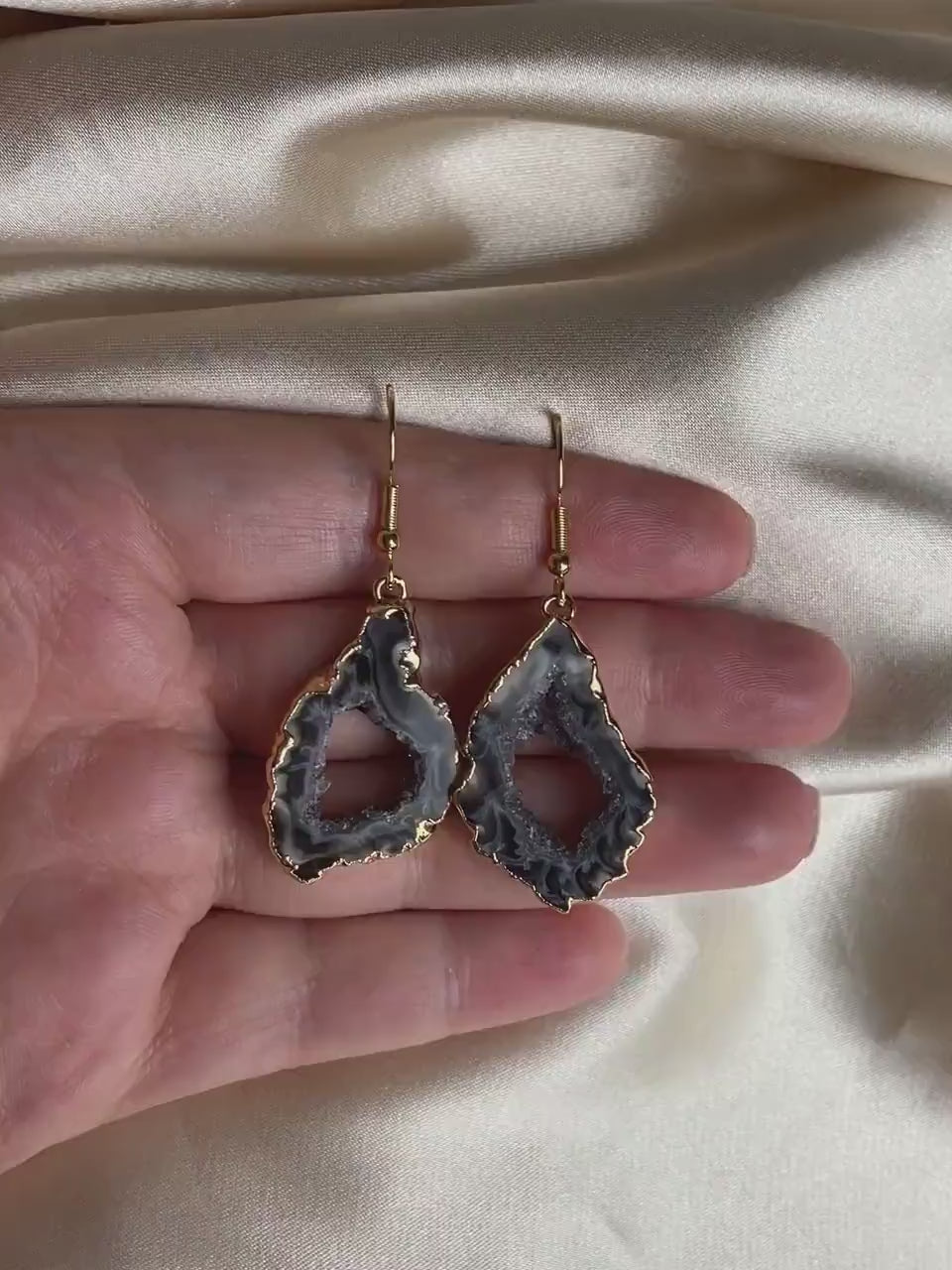Geode Earrings, Natural Geode Earrings, Druzy Earrings, Gray Gemstone Earrings, Dangle Clip-on, Gift For Her, G15