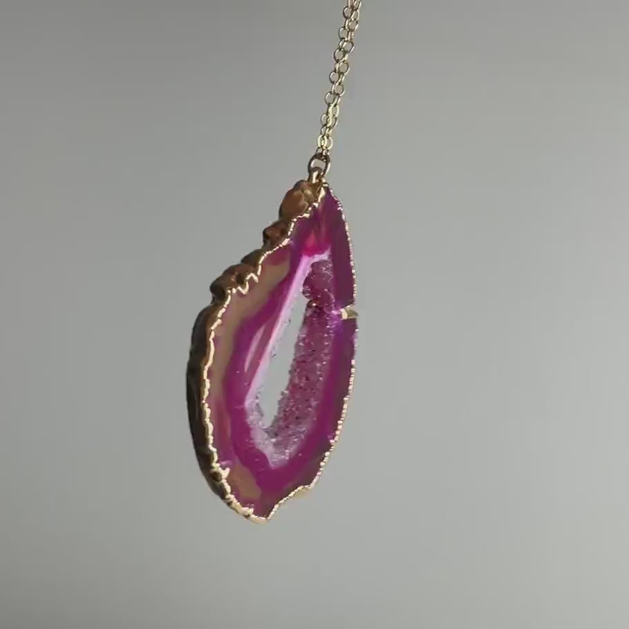 Gifts For Mom, Hot Pink Agate Pendant Necklace, Unique Geode Slice, Boho Raw Crystal Layer Gold, Mothers Gift, G13-527