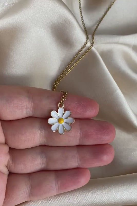 Gold Daisy Necklace, Small White Flower Charm, Trendy Jewelry Gift For Her, M6-785