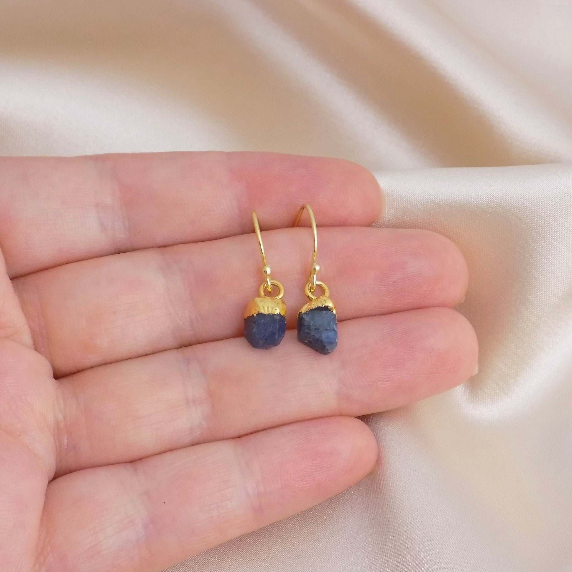 Gift For Her, Tiny Raw Sapphire Earrings, Blue Sapphire Earring Gold Drop Dangle, Raw Stone Earrings, M6-83