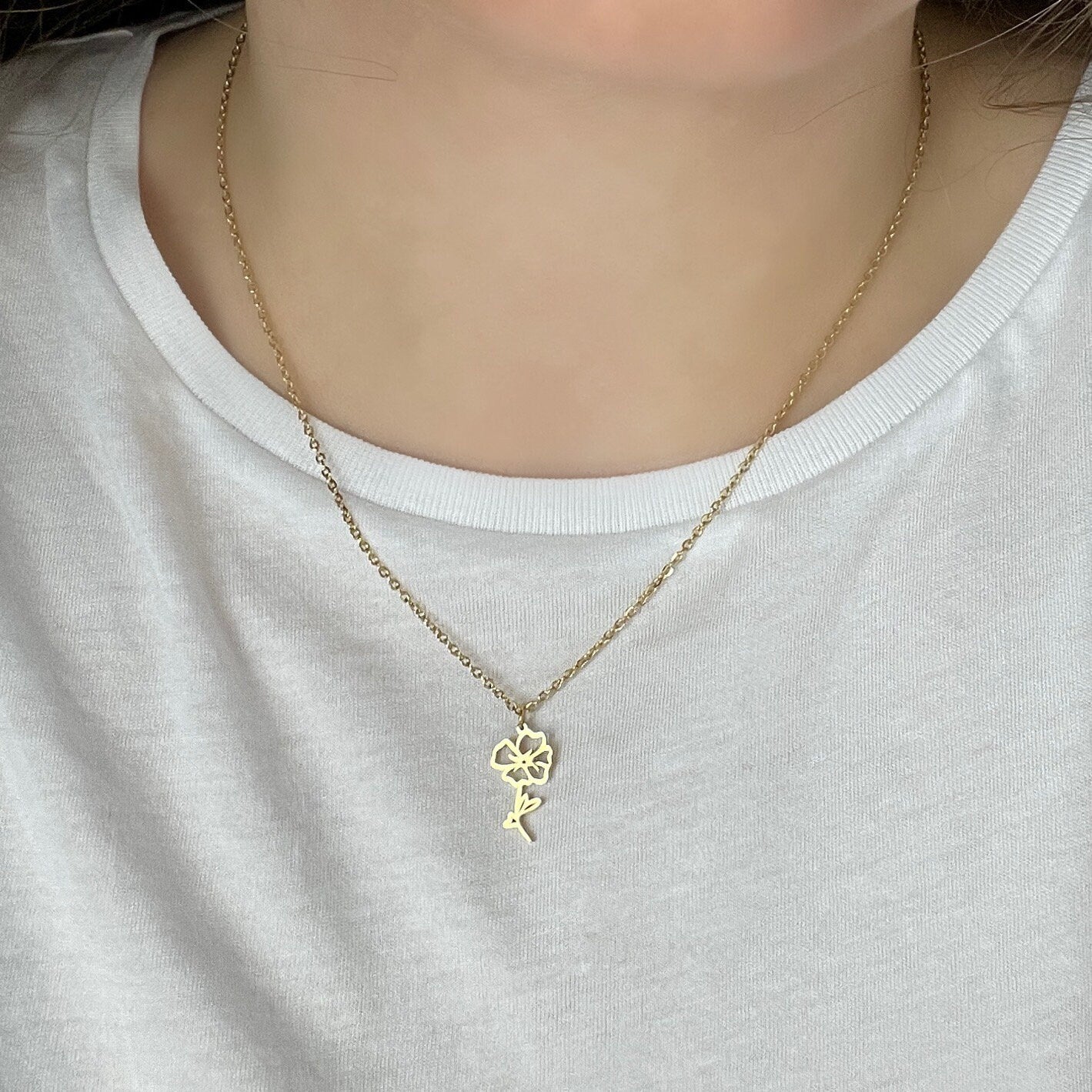 Gold Birth Flower Necklace, Custom Birthflower Charm, Minimalist Gold Layer, Gifts For Mom, M6-129
