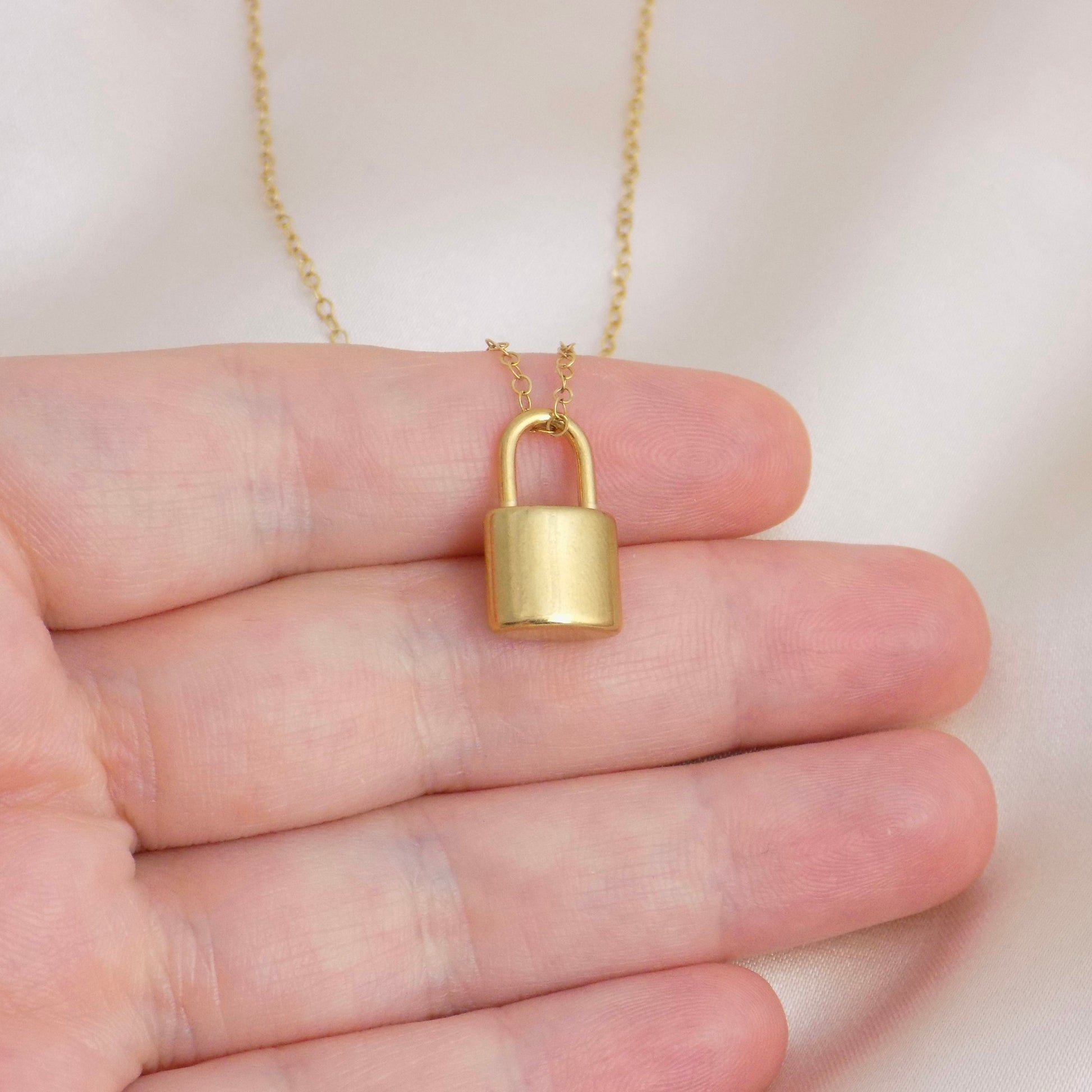 18K Gold Lock Necklace, Lock Charm Necklace For Layering, Trendy Modern Layers, Christmas Gifts For Her, M6-134