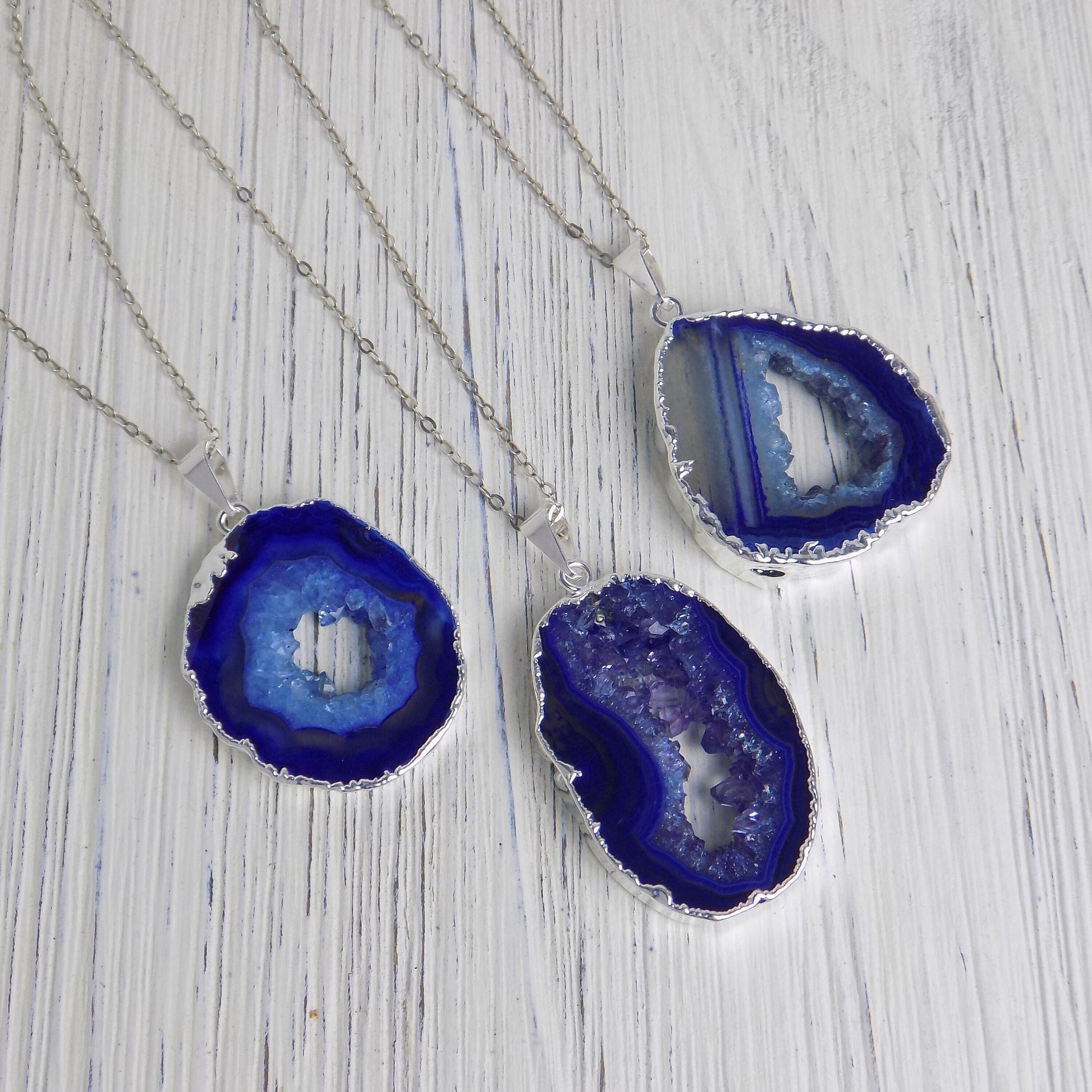 Small Geode Necklace Silver, Blue Raw Stone Necklace, Druzy Necklace, Boho Crystal Pendants Silver Chain, G14-21