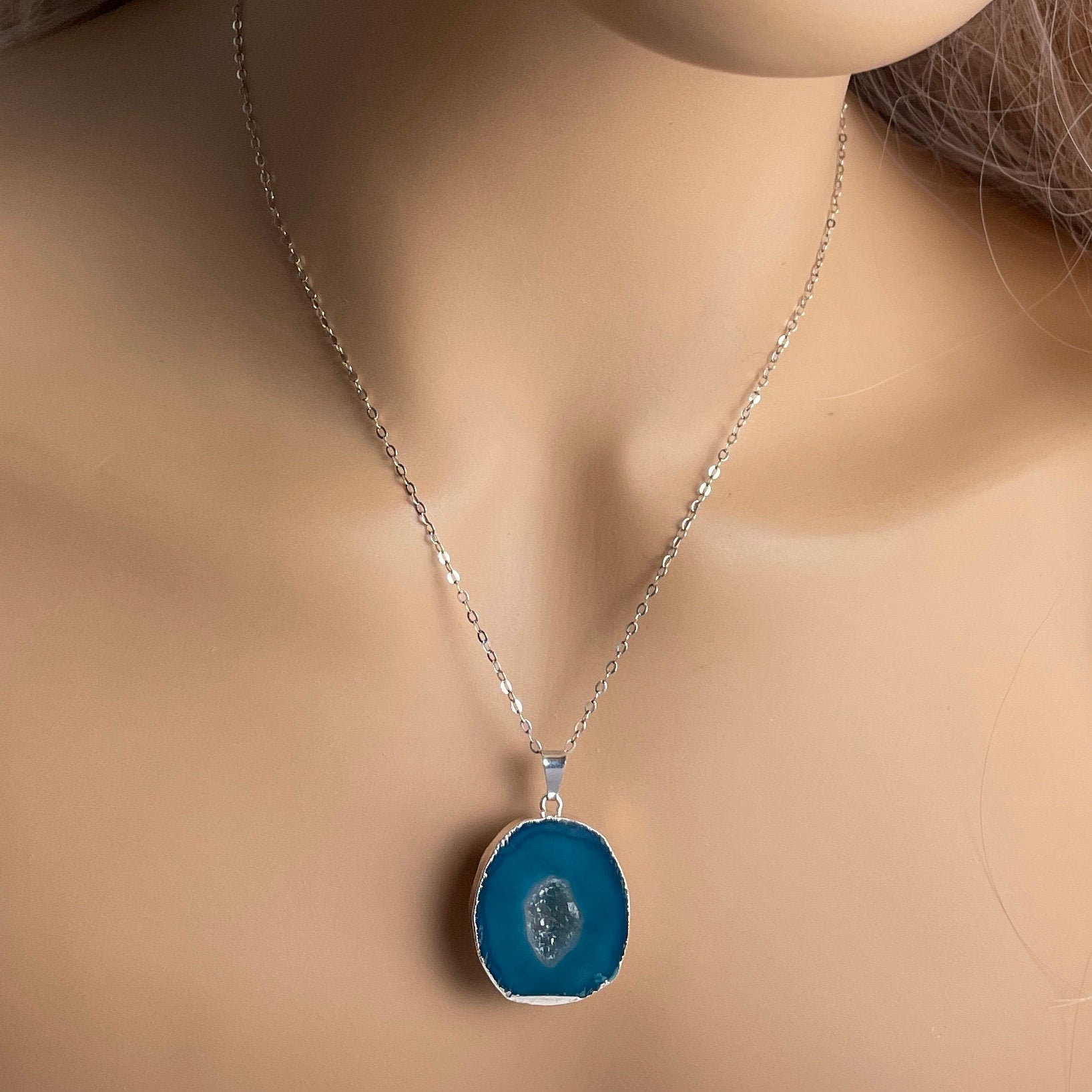 Mom Gift - Small Geode Necklace Silver
