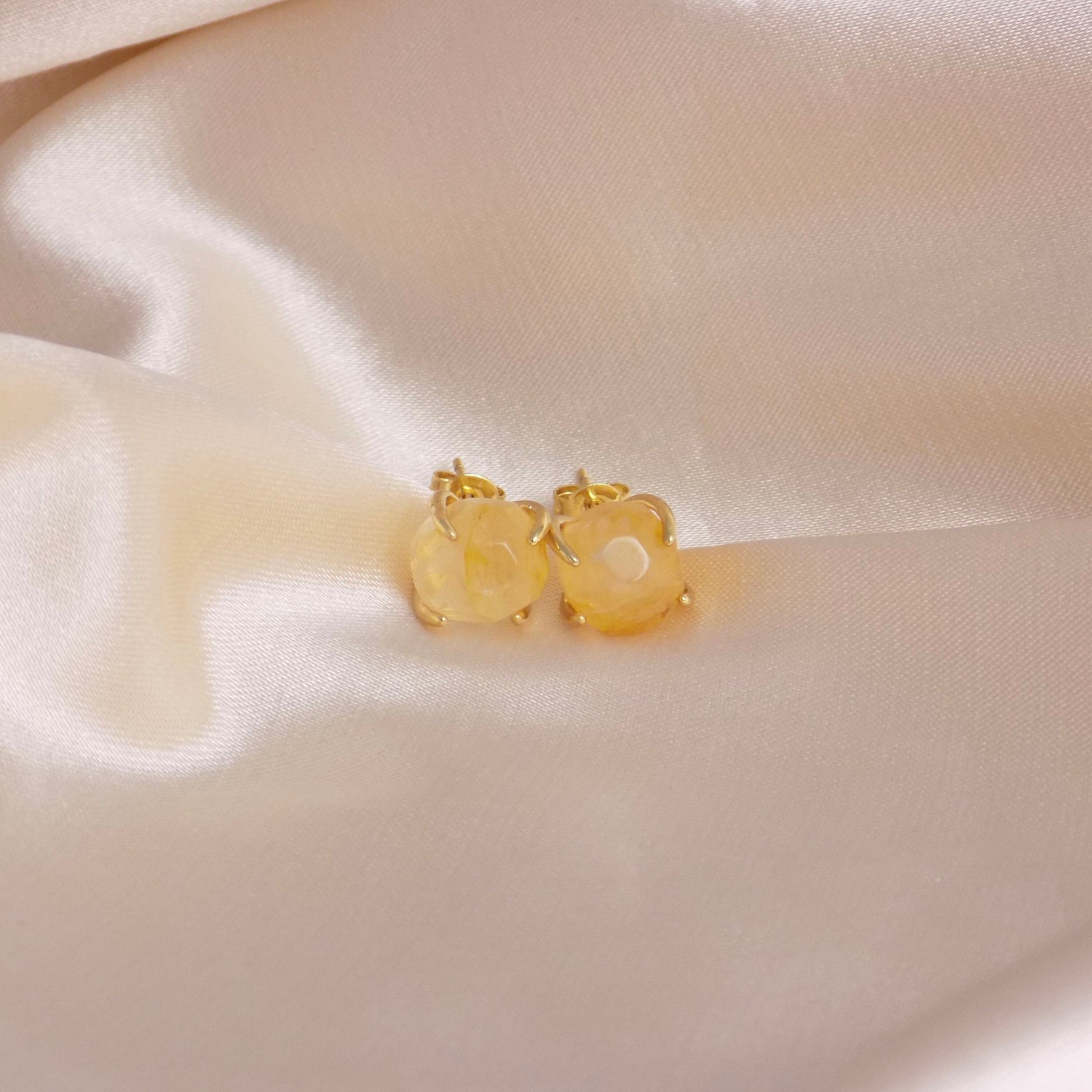 Citrine Earrings Studs Gold, Raw Crystal Earrings, Yellow Gemstone Stud Earring For Women, Gifts for Mom, M6-733