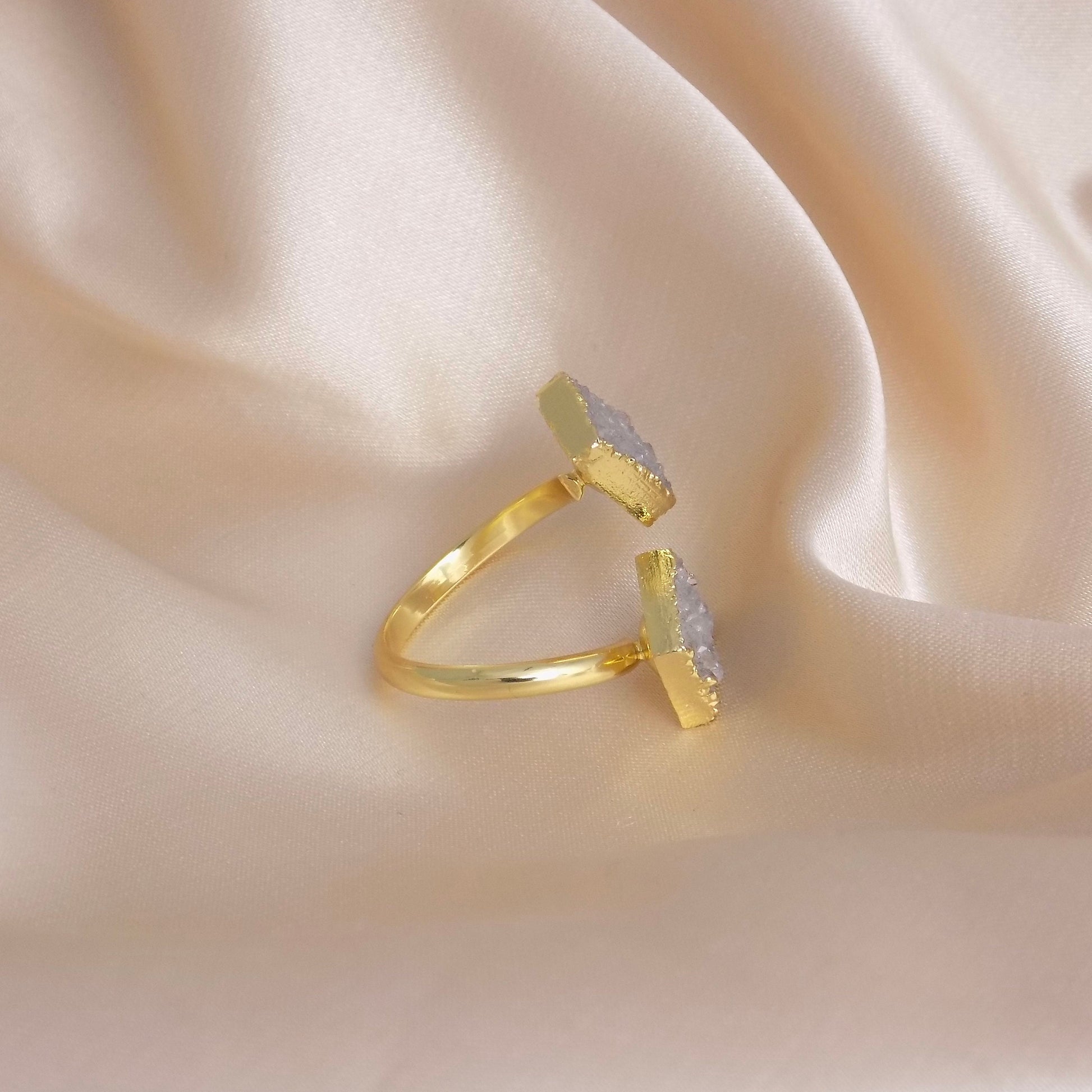 Natural Druzy Ring, Minimalist Gemstone Ring Adjustable Band Gold Plated, M6-737