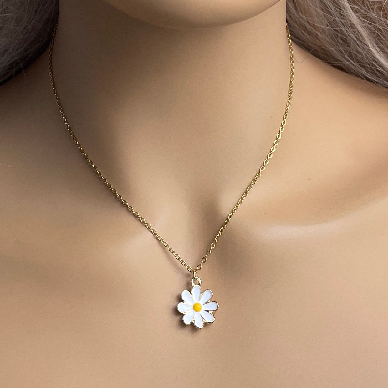 Gold Daisy Necklace, Small White Flower Charm, Trendy Jewelry Gift For Her, M6-785