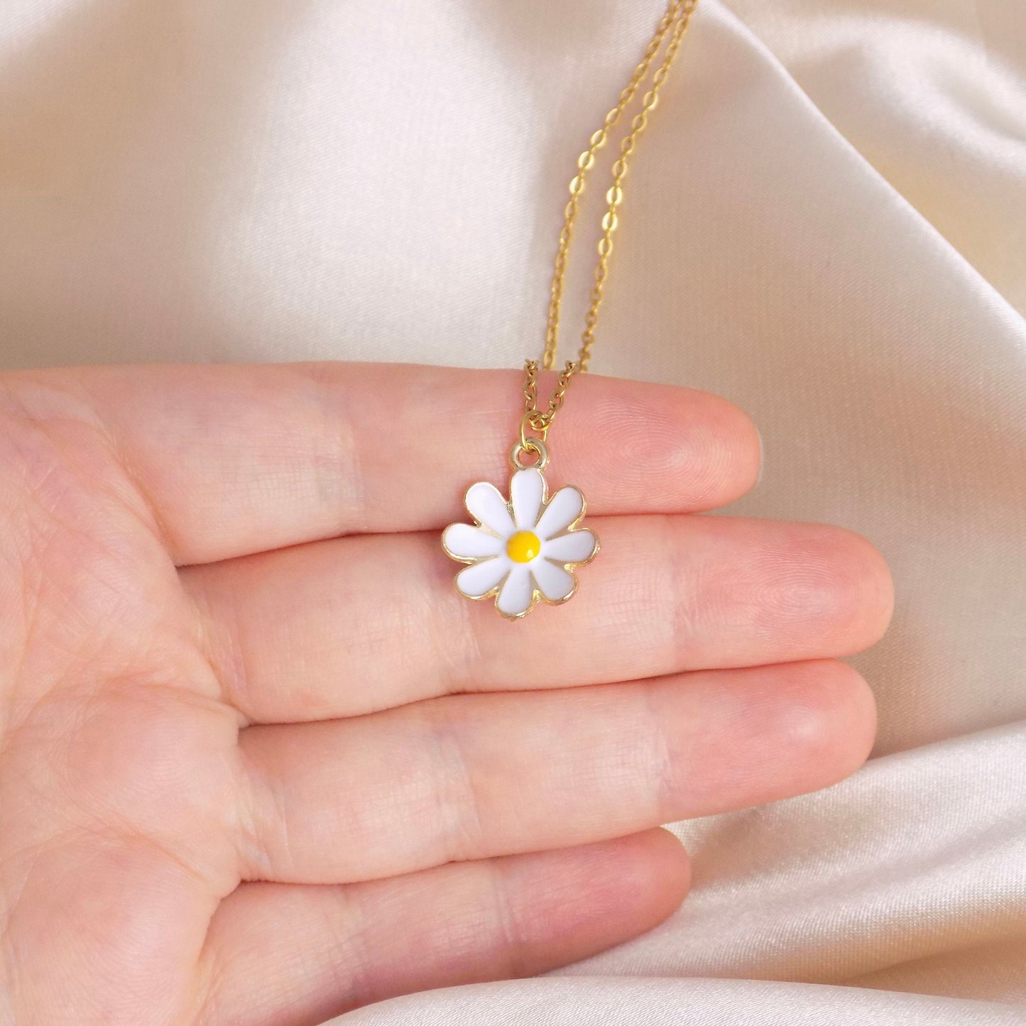 Gold Daisy Necklace, Small White Flower Charm, Trendy Jewelry Gift For Her, M6-785