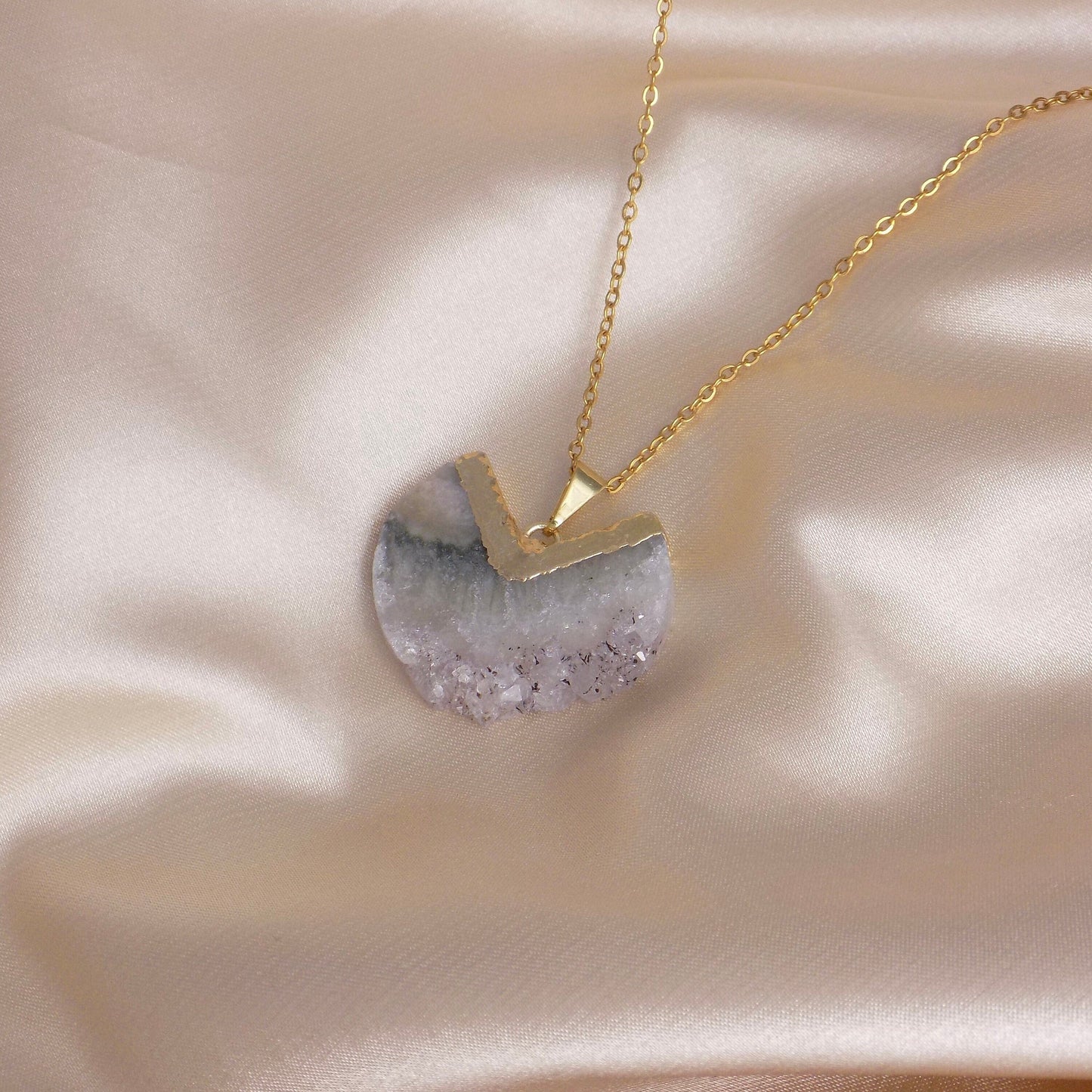 Large Gemstone Amethyst Slice Crystal Necklace Gold, M7-38
