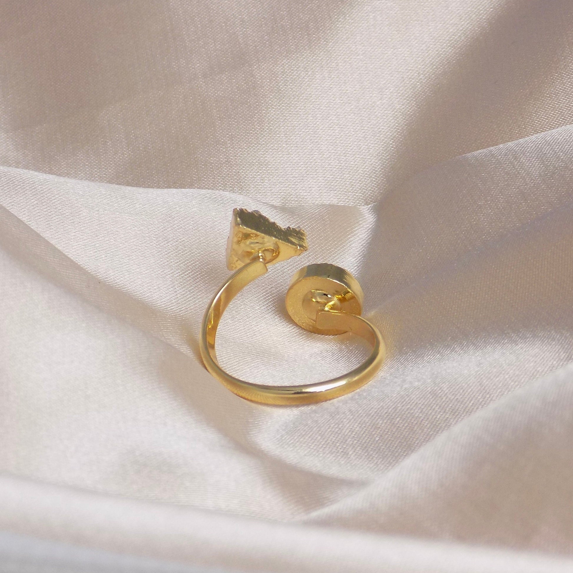 Natural Druzy Ring, Minimalist Gemstone Ring Adjustable Band Gold Plated, M7-58