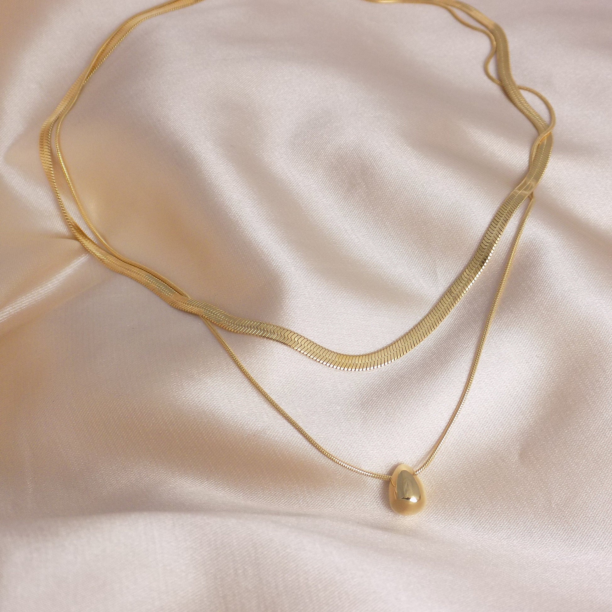 Unique Gold Layered Necklace Set For Women, Snake Chain, Teardrop Charm, 18K Gold Stainless Steel, Modern Trendy, M7-119